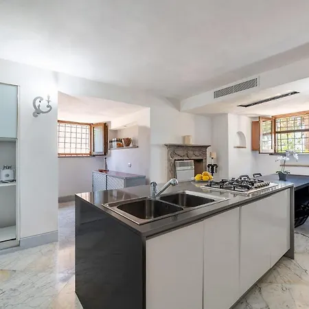 Torre Del Saraceno Holiday home *