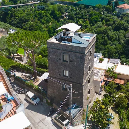 Torre Del Saraceno Holiday home Massa Lubrense